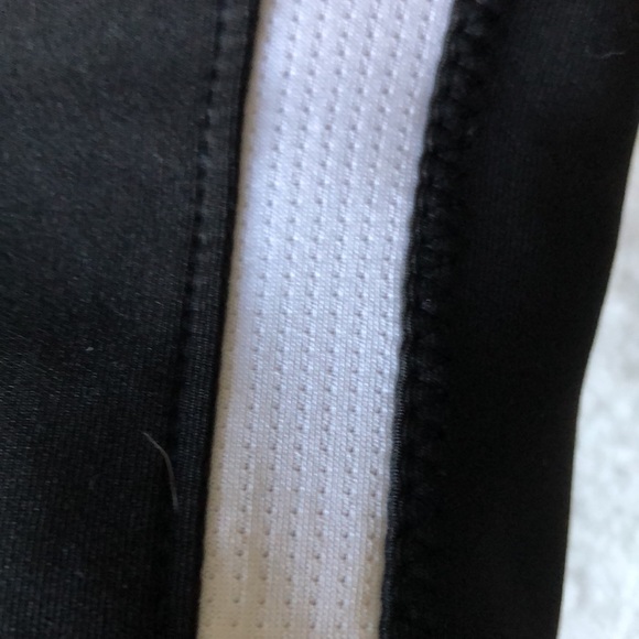 Adidas Climatecool   running crops  pant black with white mesh on  sides Sz S - Picture 8 of 8